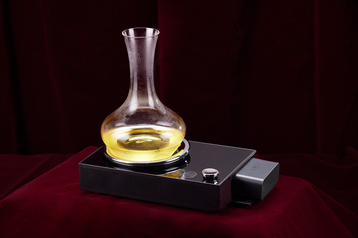 Titan 行動溫控醒酒器
