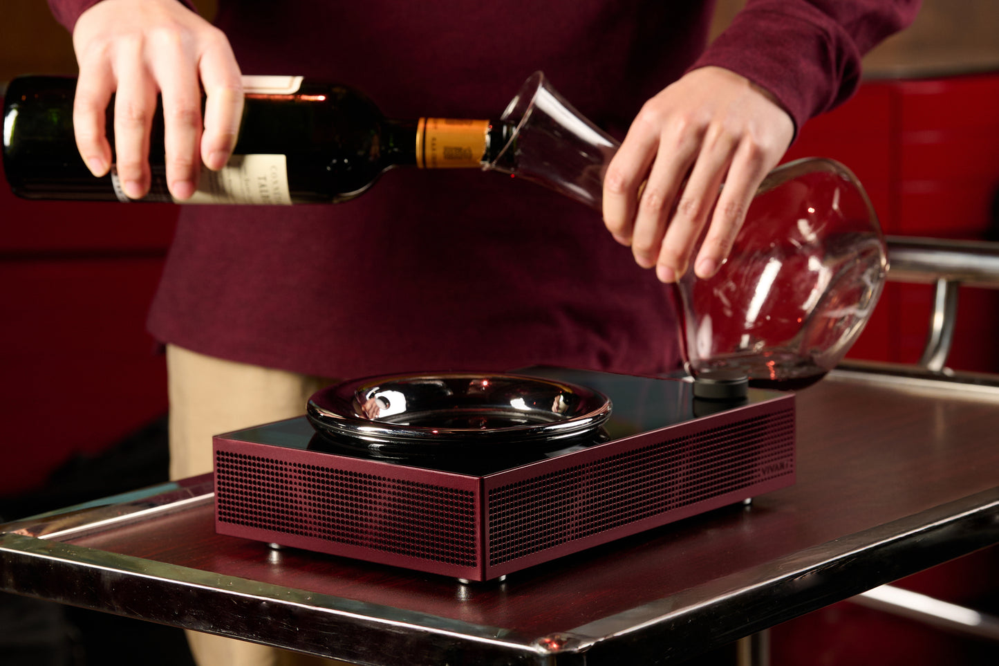 Titan Portable Electronic Decanter Chiller｜Limited-time New Year Gift: 4 Handmade Burgundy Glasses
